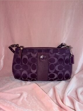 Authentic Coach Signature Plum Jacquard Signature Canvas Wristlet
